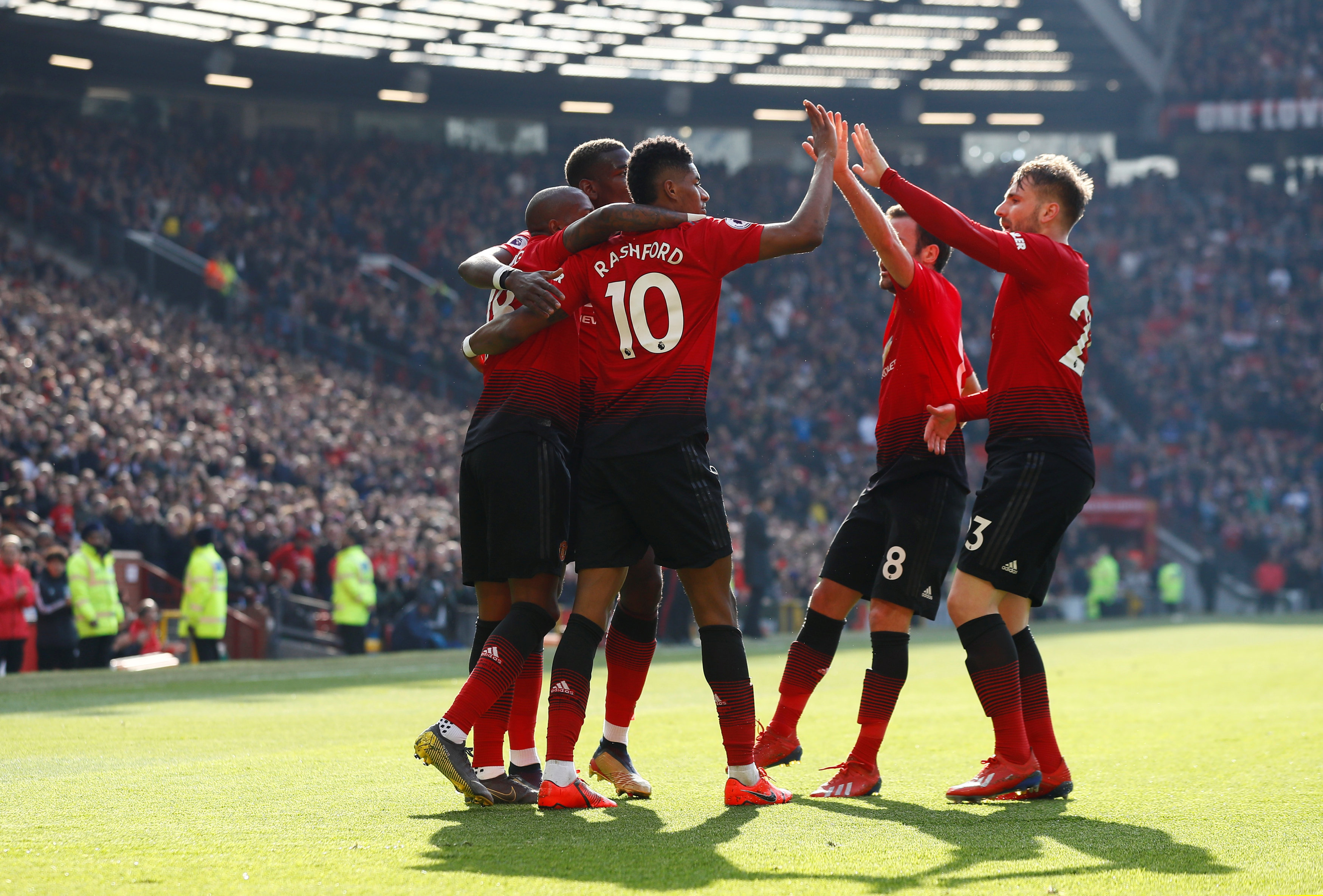 用使俄罗斯 用使俄罗斯